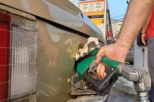 Pesquisa aponta que preço da gasolina diminuiu 15% em Itajaí