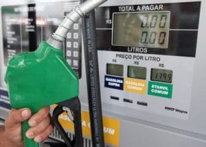 Gasolina deve ficar até R$ 0,15 mais barata em Santa Catarina