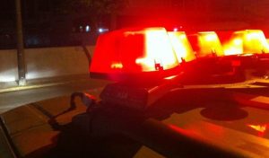 Mulher crava faca no peito do agressor antes de morrer em SC
