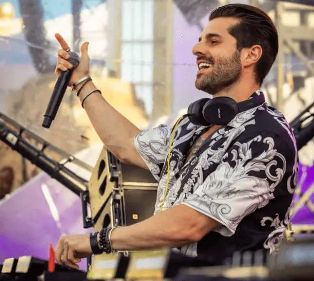 Dj Alok se apresenta em Navegantes