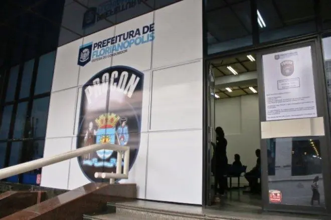 Procon dá 10 dias para planos de saúde corrigirem falhas em Florianópolis