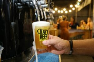 Floripa Craft Beer apresenta 150 marcas de cerveja, música e feiras