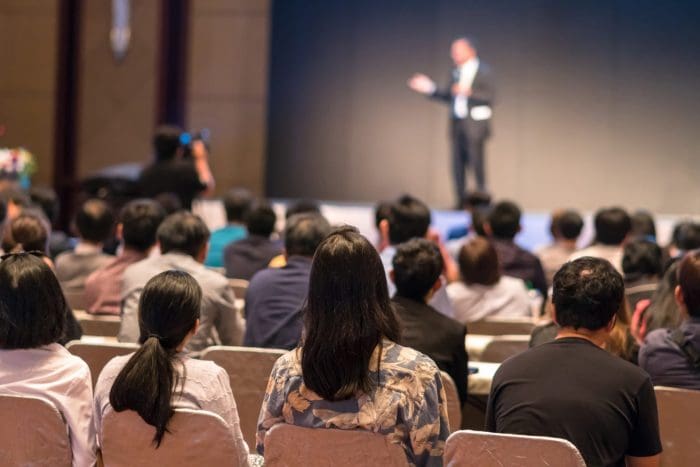 Evento corporativo debate impacto da IA na liderança; veja quando