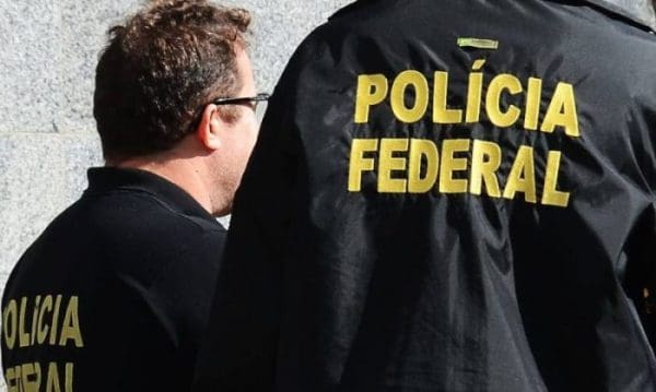 Polícia Federal cumpre mandados no Litoral Norte e Grande Florianópolis