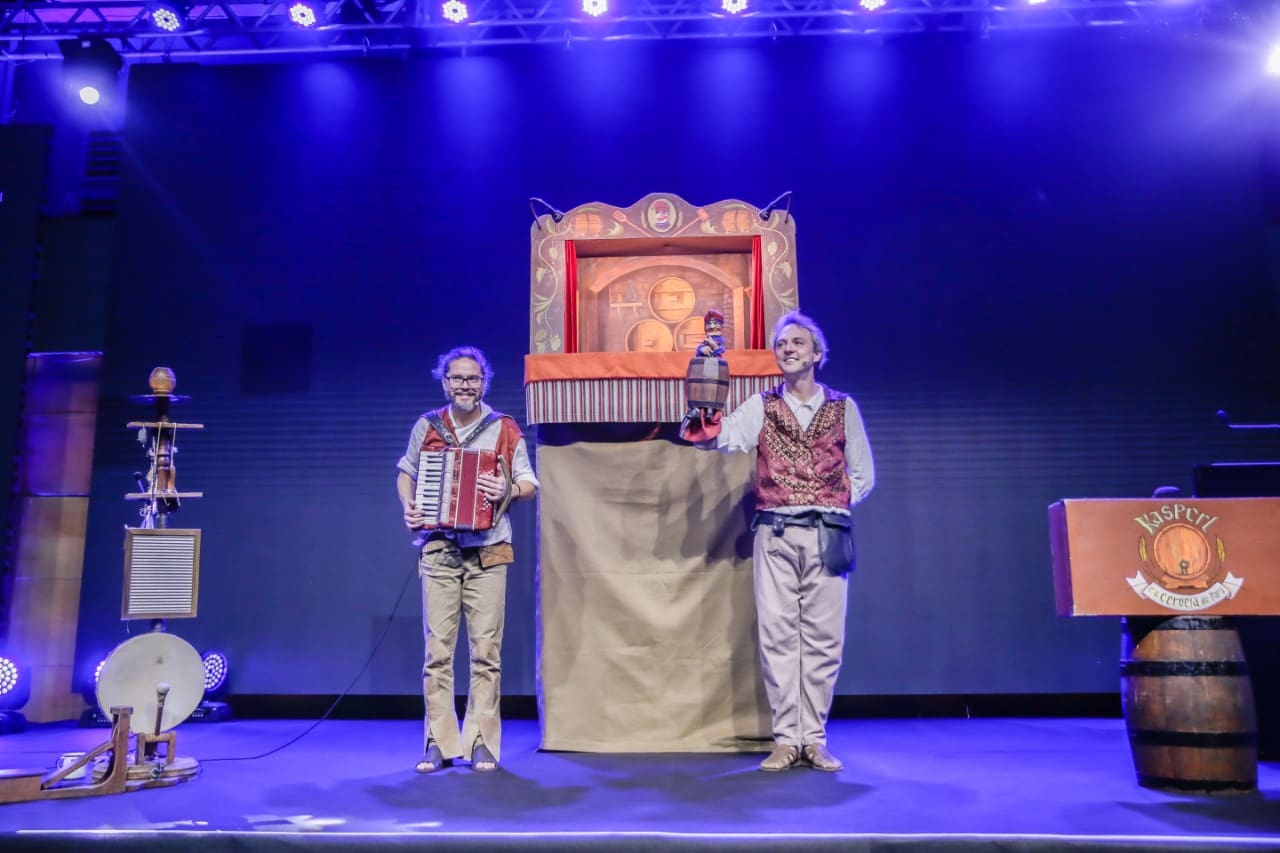 Pomerode recebe espetáculo gratuito de teatro de bonecos