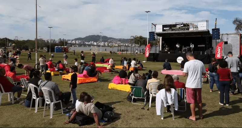 TUM Happy Sunset terá segunda edição neste domingo em Florianópolis