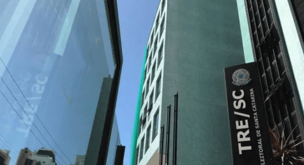 Exposição “90 anos da Justiça Eleitoral” inaugura nesta quarta-feira
