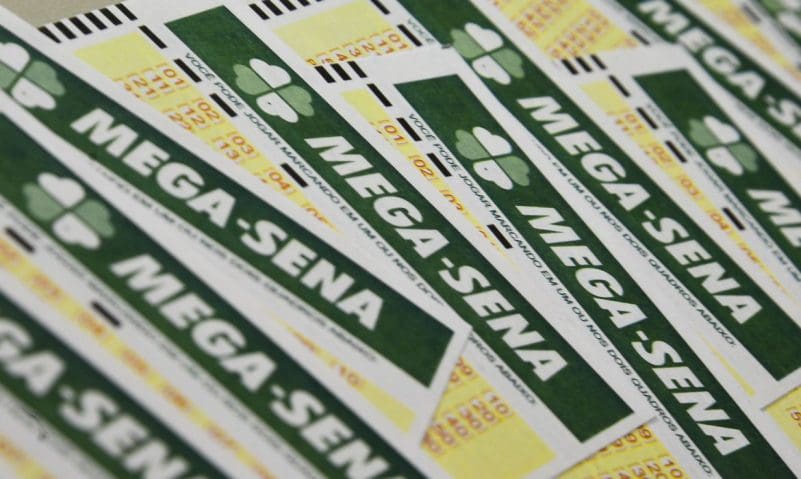 Mega: 3 apostadores dividem bolada; 19 de SC lucram na quina