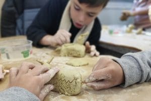 Folclore catarinense é fonte de inspiração para alunos de Palhoça