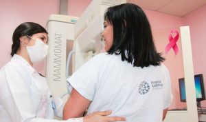 Outubro Rosa: confira os direitos da pessoa com câncer de mama