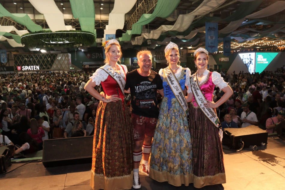 Atração internacional, Tim Toupet estreia na Oktoberfest nesta sexta