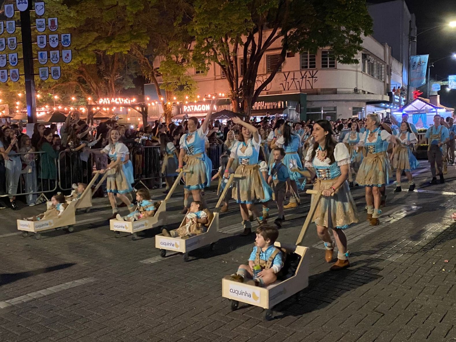 Vila Itoupava receberá desfile da Oktoberfest no domingo