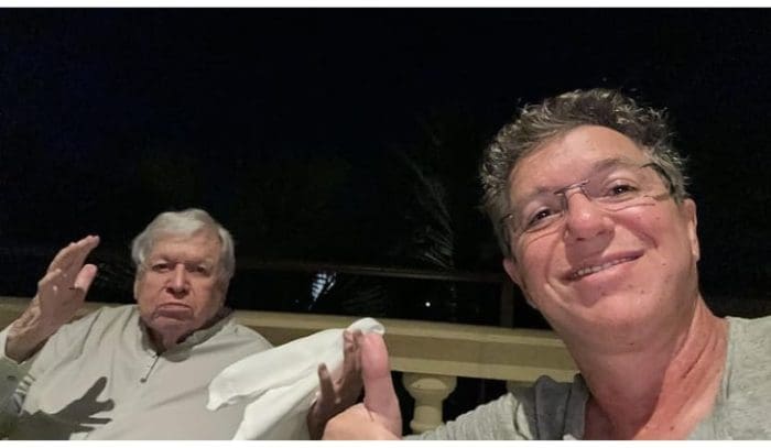 Boni é internado após sofrer infarto em voo