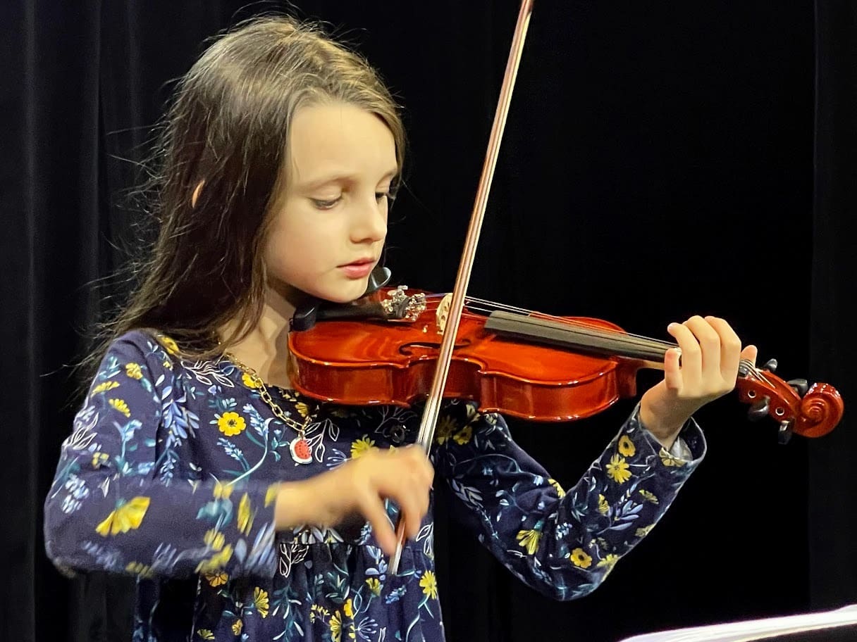 Recital de Violino deu continuidade às Mostras de Música da FIC