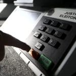TSE descarta votos brancos e nulos durante a apuração