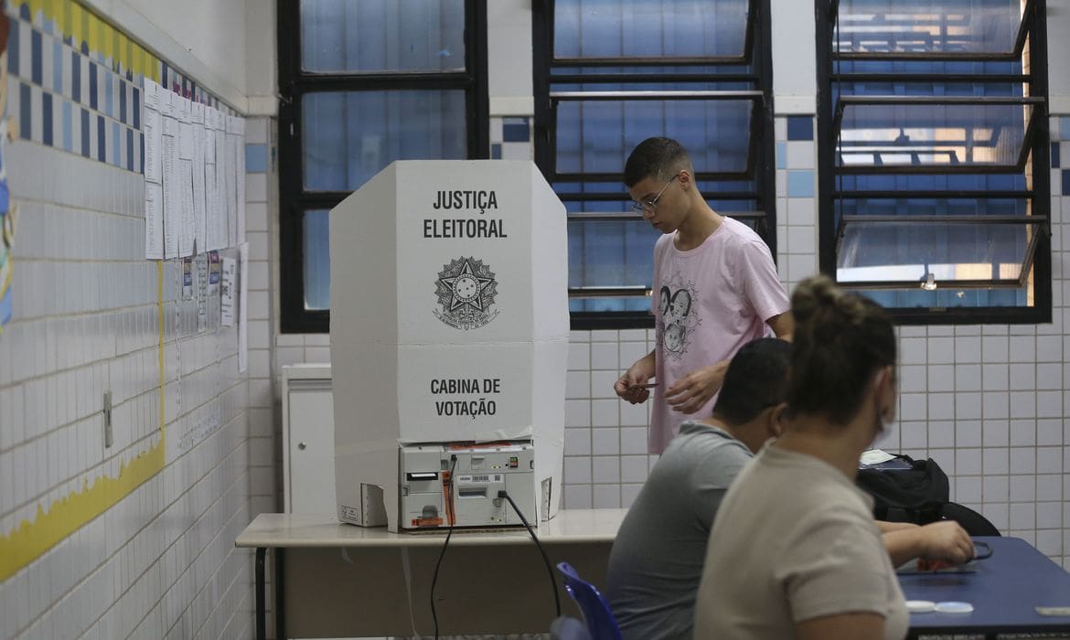 Eleições 2024: cresce número de eleitores aptos a votar em SC