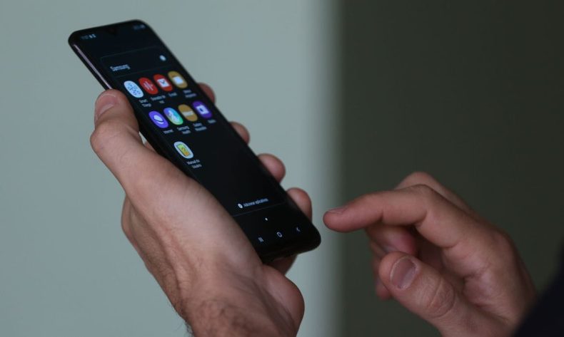 Funcionário é demitido por xingar chefe nas redes sociais