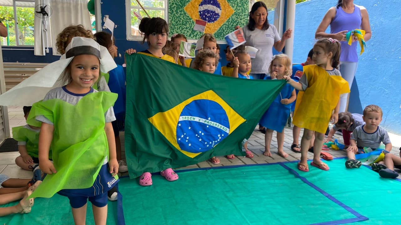 Escola faz projeto sobre as culturas dos países que estão na Copa do Mundo 2022