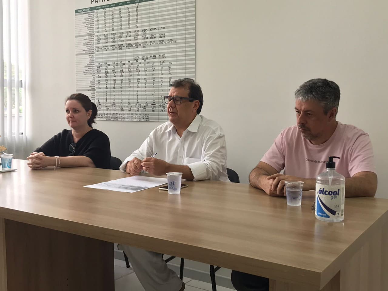 Brusque esclarece informações sobre a Covid-19 e a dengue