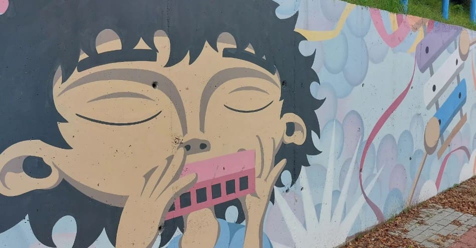 Rota de Arte Urbana finaliza um muro nas Gaitas Hering em Blumenau