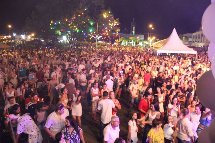 Timbó terá shows gratuitos e queima de fogos na virada do ano