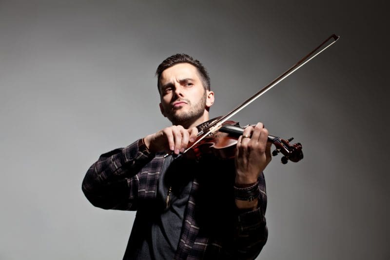 Rio do Sul terá show de Natal com violinista Simão Wolf