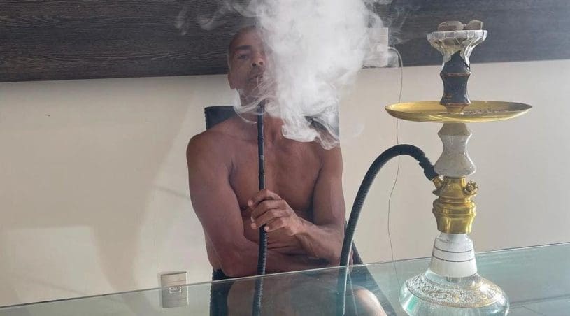 Romário posta foto em Florianópolis e movimenta a Internet