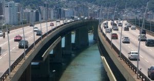 Pontes de Florianópolis terão faixa restrita neste sábado