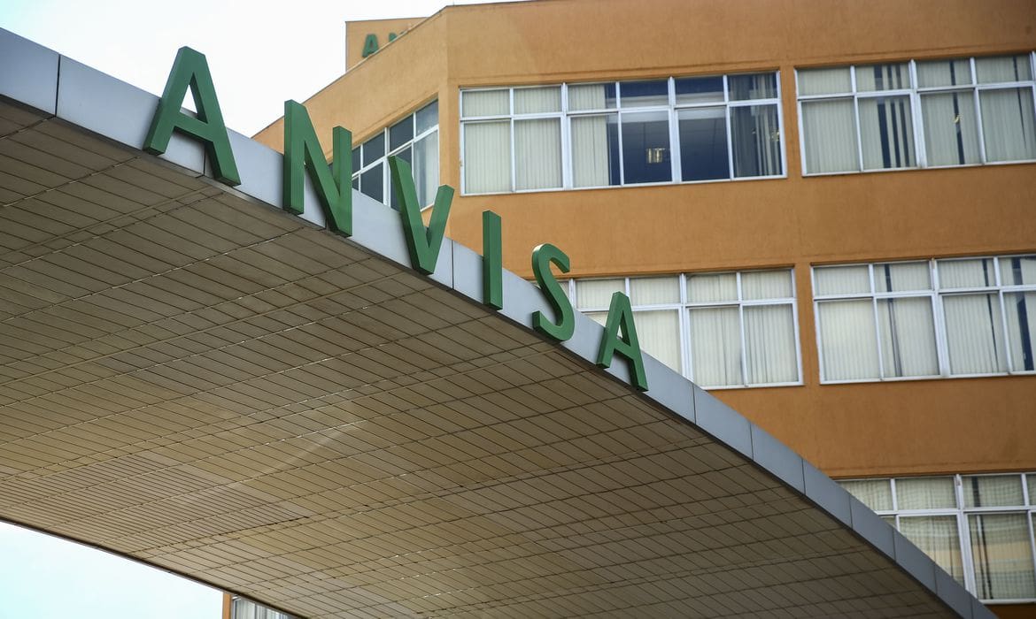 Anvisa suspende lote de repelente Repele