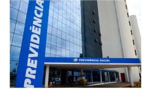 Governo quer barrar revisão da vida toda do INSS