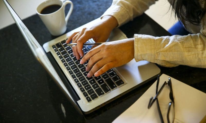 Contribuição do MEI tem novo valor com alta do salário mínimo em 2024