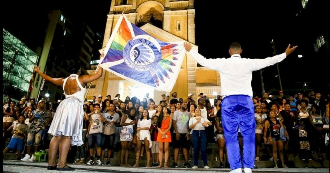 Sexta começam os desfiles de escolas de samba de Florianópolis na Praça XV
