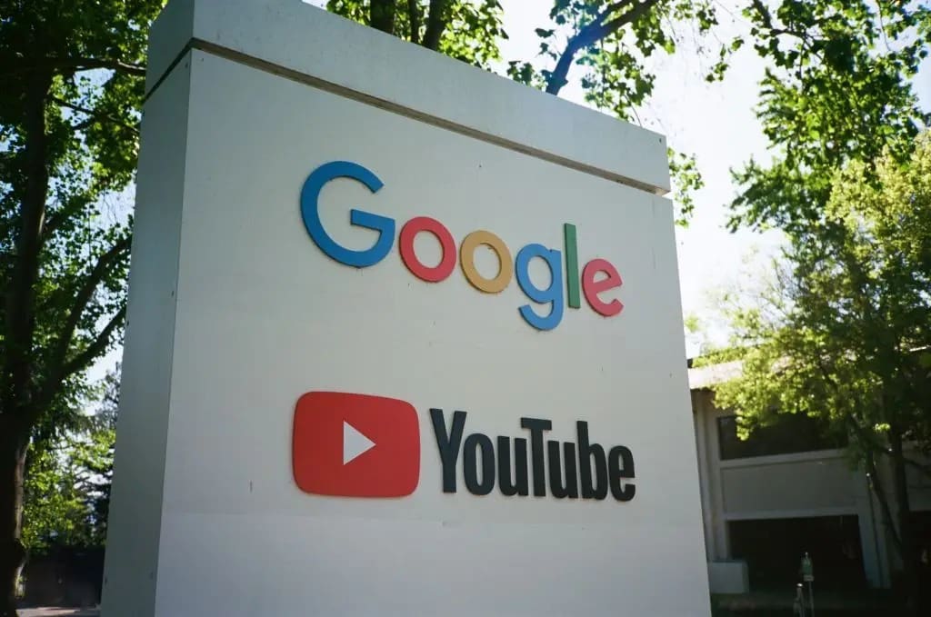 Companhia dona do Google e YouTube demite 12 mil funcionários