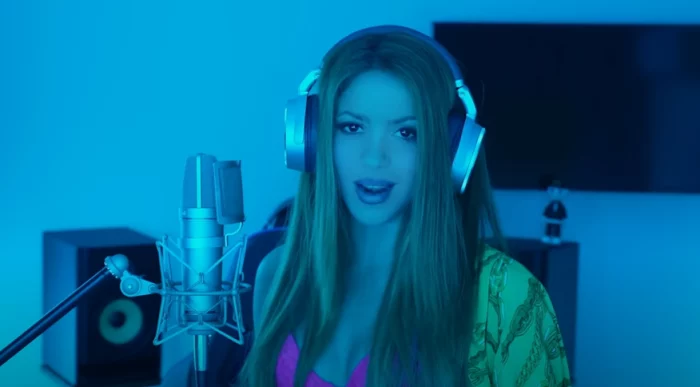 Shakira fatura com sua nova música e suas cutucadas em Piqué