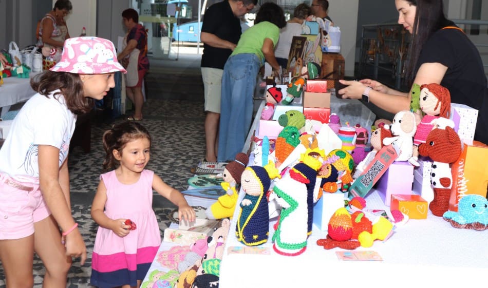Feira de Artesanato Rosenplatz volta dia 11 de fevereiro em Blumenau