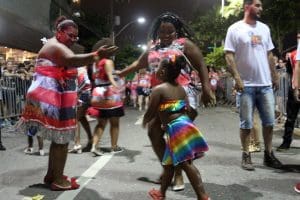 Balneário Camboriú tem carnaval infantil na tarde deste domingo