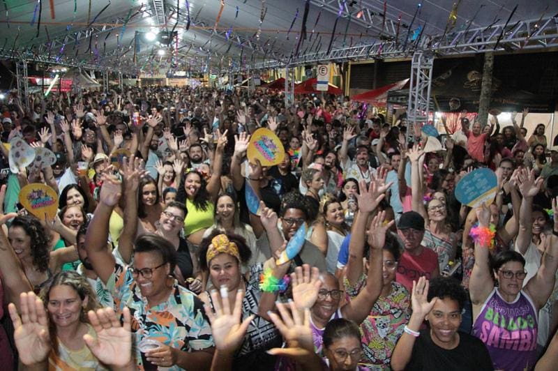 Itajaí: Carnaval no Mercado segue com programação nesta terça