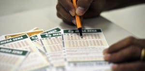 Mega-Sena pode pagar cerca R$ 40 milhões neste sábado