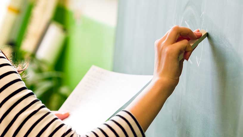 Blumenau abre processo seletivo para professores temporários