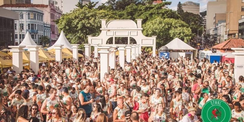 Bloco “Quero parar, mas não consigo” não sairá nesse Carnaval