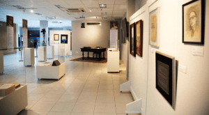 Câmara de Vereadores de Itajaí abre agenda para exposições de arte