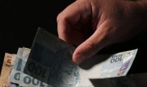 INSS começa a pagar segunda parcela do 13º salário