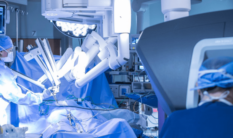 Em menos de 1 ano, 5 cirurgias de endometriose por robótica foram realizadas