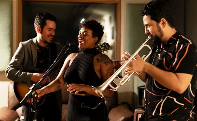Itajaí recebe shows com Joh Almada e Soul In Groove neste fim de semana