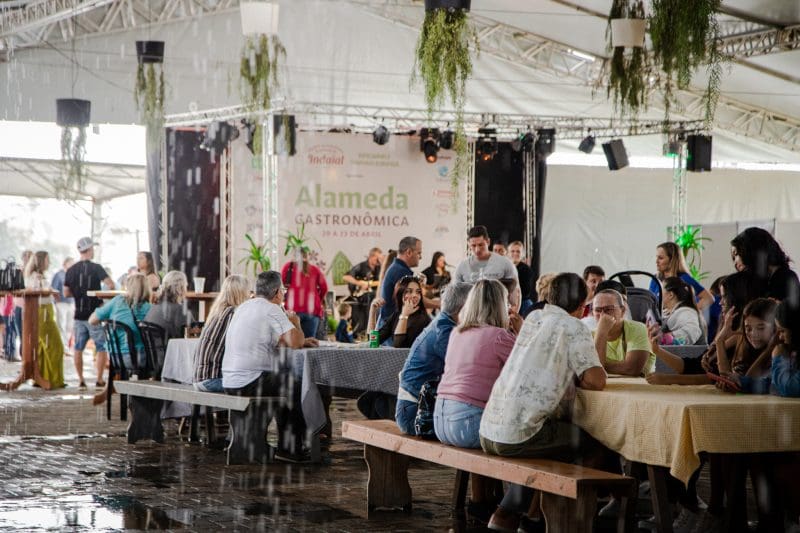 Sete mil pessoas visitam a 1ª Alameda Gastronômica de Indaial