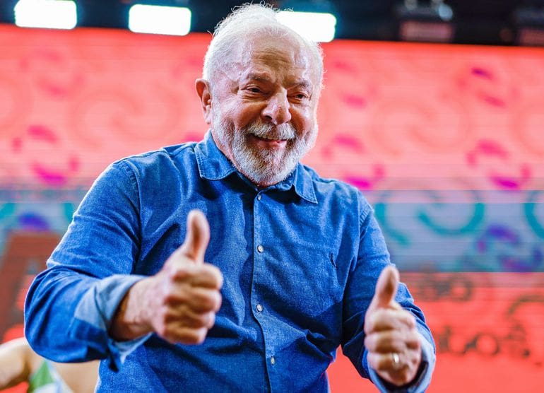 Pesquisa Datafolha aponta que presidente Lula é aprovado por 38%