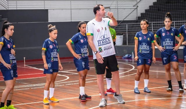 Barateiro Futsal de Brusque estreia na Liga Nacional Feminina no sábado