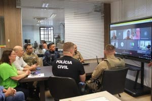 Prefeitura de Brusque vai implantar mil câmeras para monitorar áreas escolares