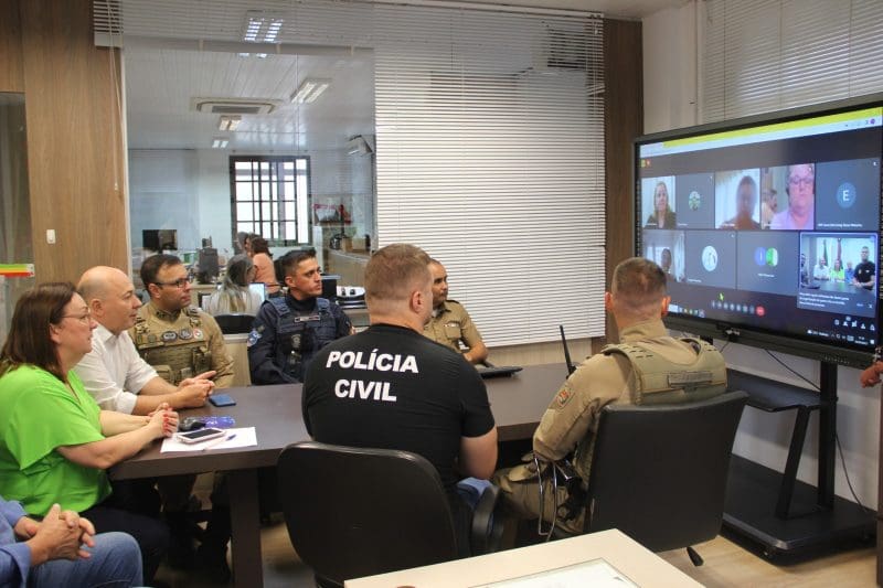 Prefeitura de Brusque vai implantar mil câmeras para monitorar áreas escolares