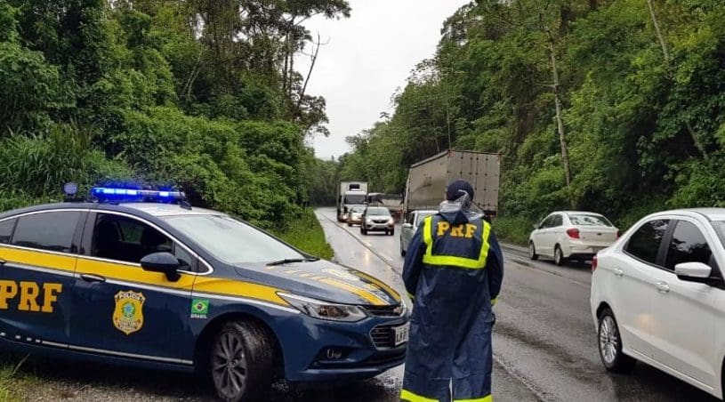 PRF registra mais de 100 acidentes e 5 mortes durante a Semana Santa em SC